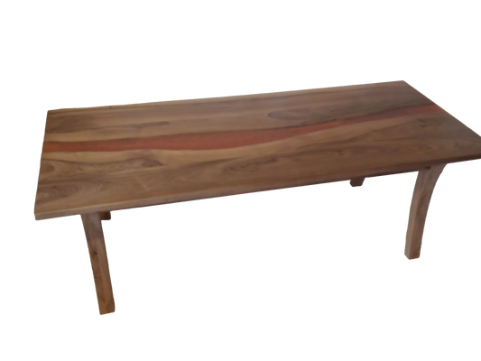 Table en noyer et résine