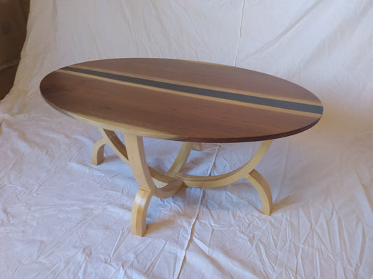 Table basse noyer et résine